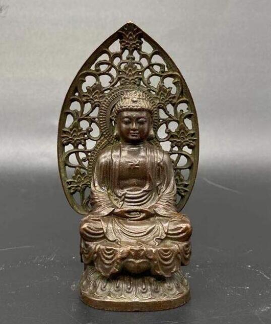 China's brass Sakyamuni Buddha statue